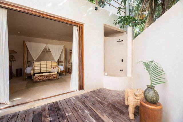 Jungle View Room - Jungle side