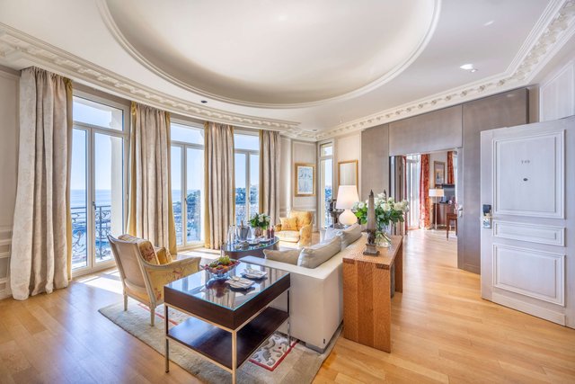 Diamond Suite - Presidential