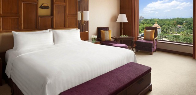 디럭스 풀 뷰 룸