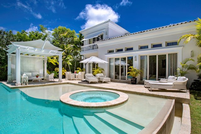 Three Bedroom Royale Villa