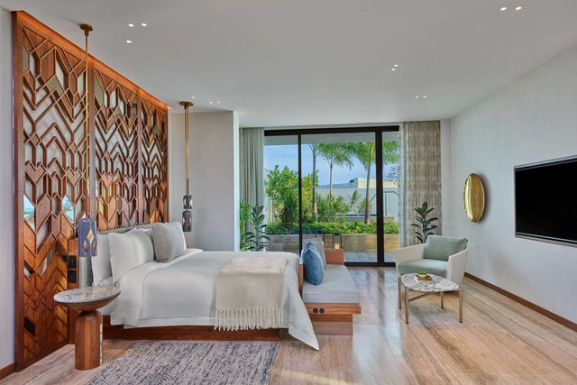 John Jacob Astor Suite