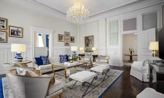 캐피톨 1 베드룸 스위트