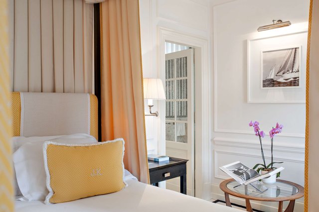 Penthouse Room  - pool or port view 