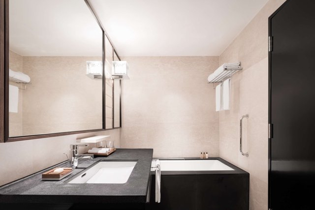 Tower Wing - Horizon Club Deluxe Room 