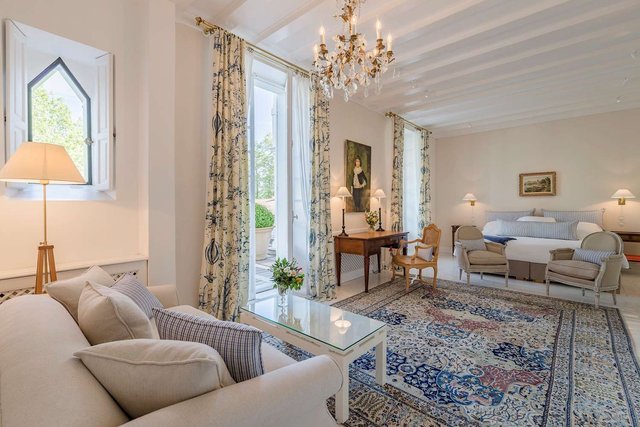 Deluxe Suite Les Pres