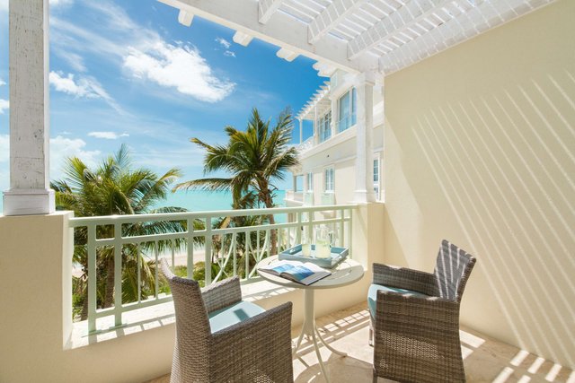 Junior Suite - Partial Ocean View