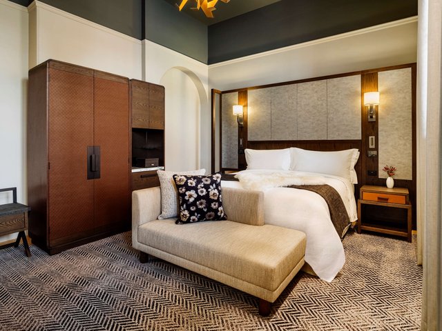 Heritage King/Heritage Studio