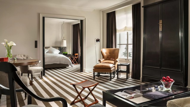 Deluxe Suite