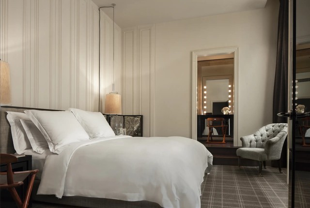 Holborn House Suite