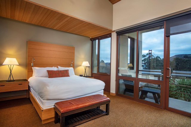 Contemporary King Suite