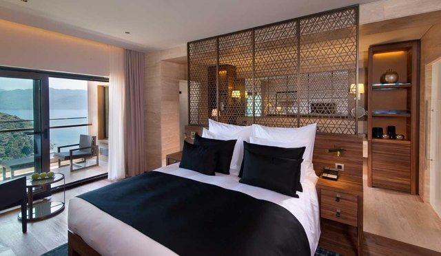 Deluxe Sea View Room