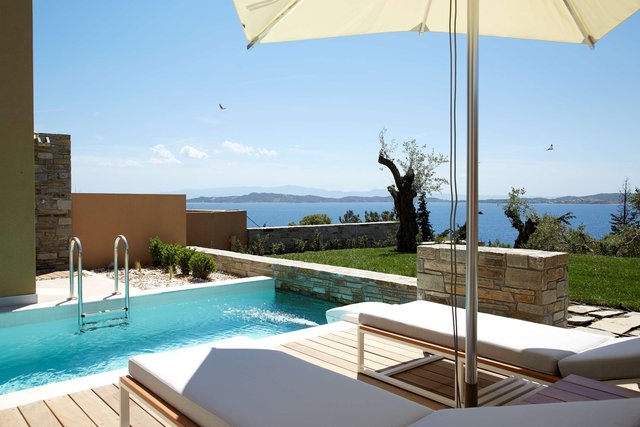 Ocean One Bedroom Pool Villa & Garden