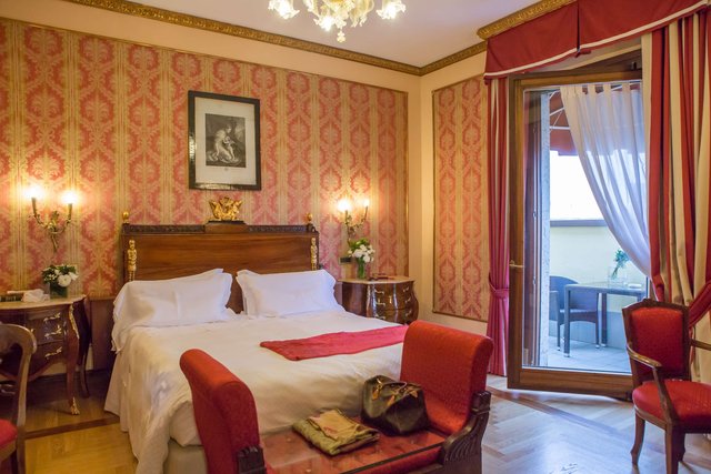 Grand Deluxe Double Room