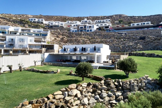 Unique Villa Super Paradise