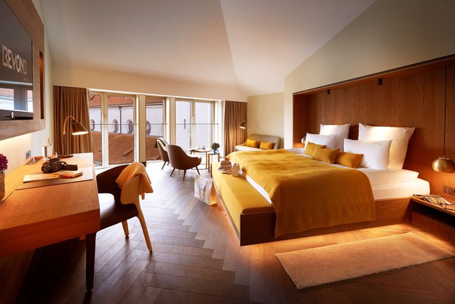 Junior Suite Church View "O"