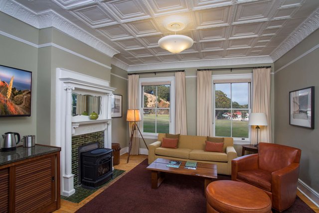 Historic Loft (Two-Bedroom Suite)