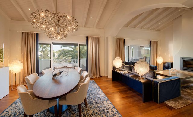 Penthouse Suite