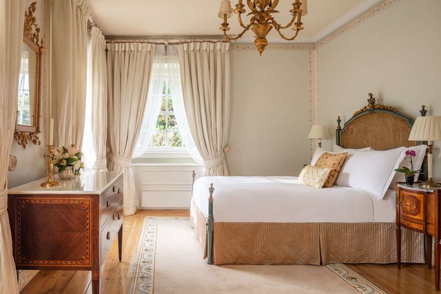 Superior Room Pool View