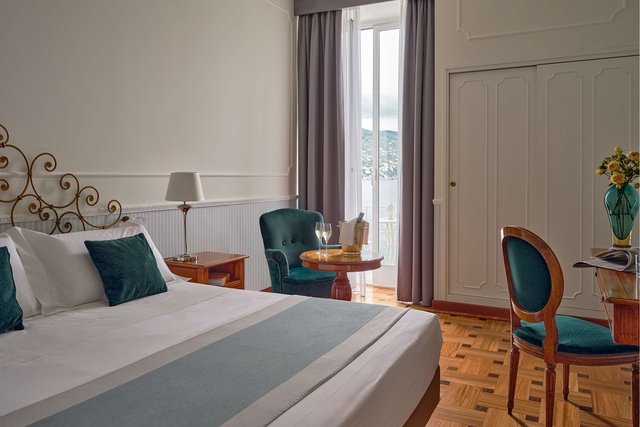 Deluxe Room Sea View With Balcony