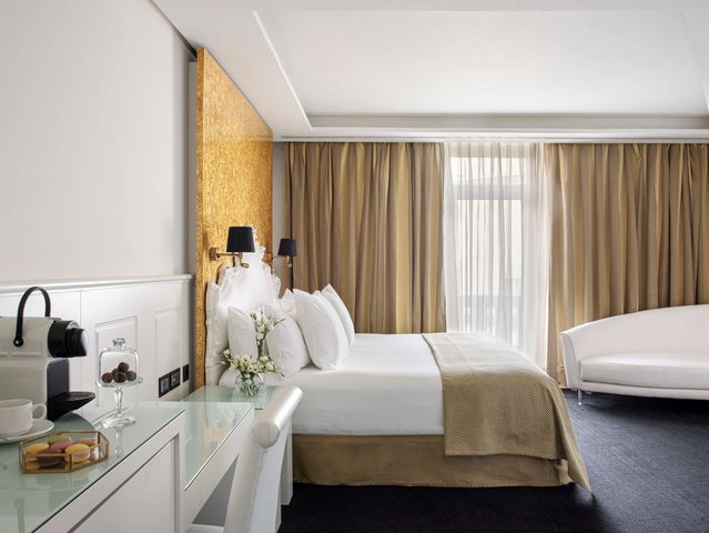 One Bedroom Suite Redlevel