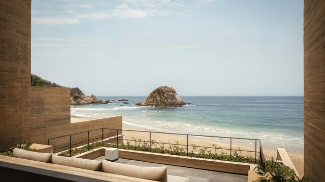 프리미엄 비치프론트 룸