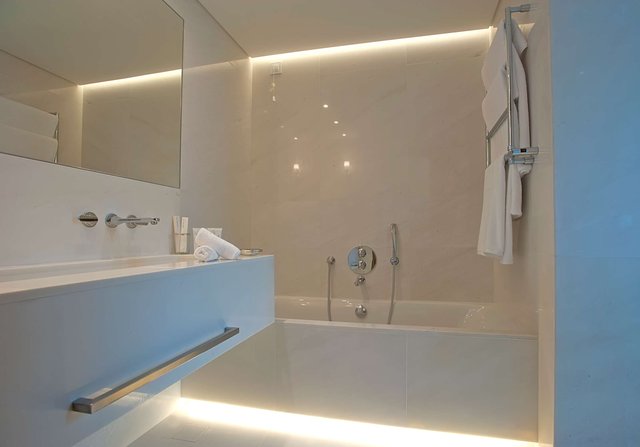 Pavilion Retreat Sea View with Jacuzzi