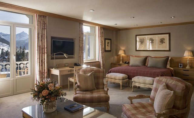 Deluxe Junior Suite Mountain View