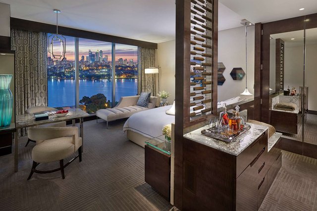 Deluxe King or Twin Room