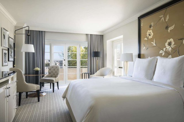 Premier Balcony Room