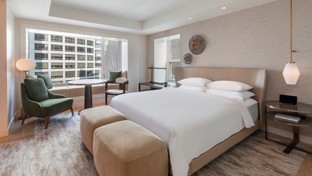 1 킹 베드 시티뷰 디럭스