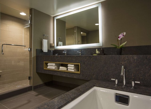 Sugar Pine Junior Suite