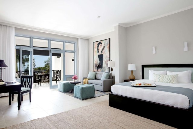 Deluxe Junior Suite - King Bed