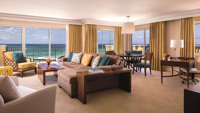 Deluxe Suite