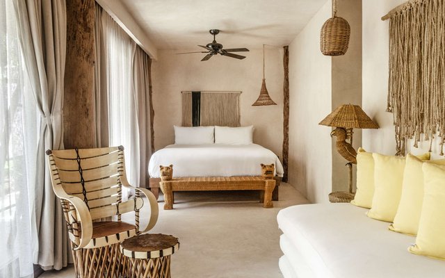 Cenote Suite Lower - Jungle side