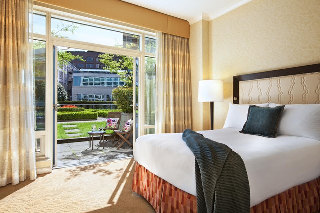 Fairmont Terrace