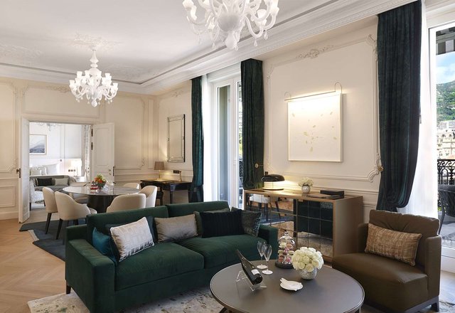 Diamond Suite - Garnier