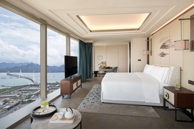 Premier Room