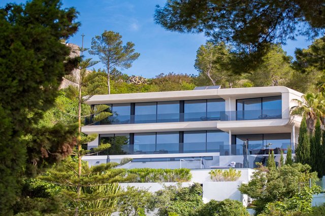 ​Villa Casanova, Jesús
