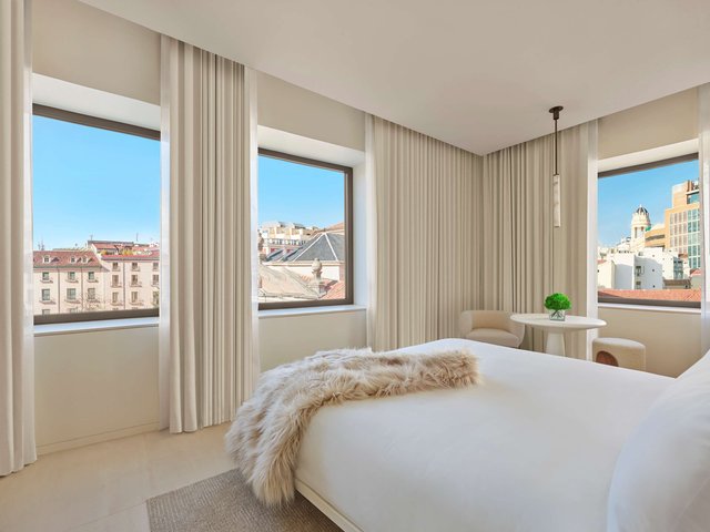 One Bedroom Corner Suite