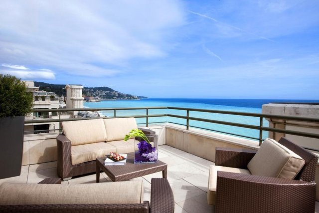 Penthouse Suite