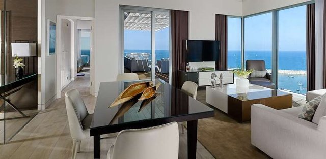 One Bedroom Penthouse Suite