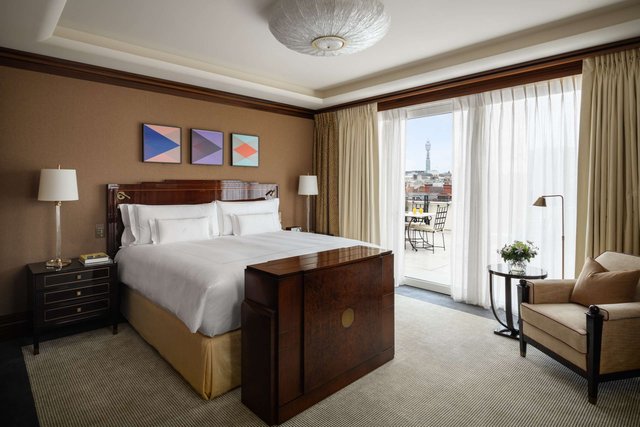 The Roosevelt Suite