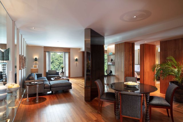 클럽 발코니 스위트