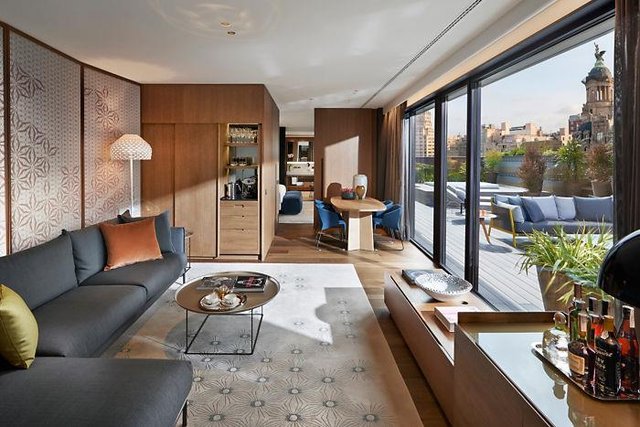 Barcelona Suite