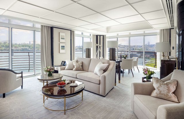 Superior Bosphorus Suite