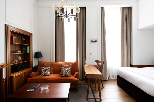 Deluxe Open Plan Apartment