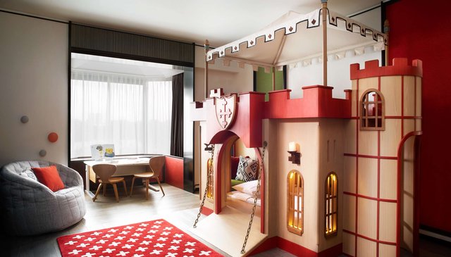 Tower Wing - Themed Family Suite 