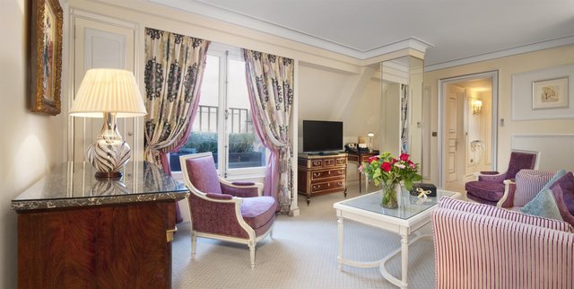 The Piccadilly Suite