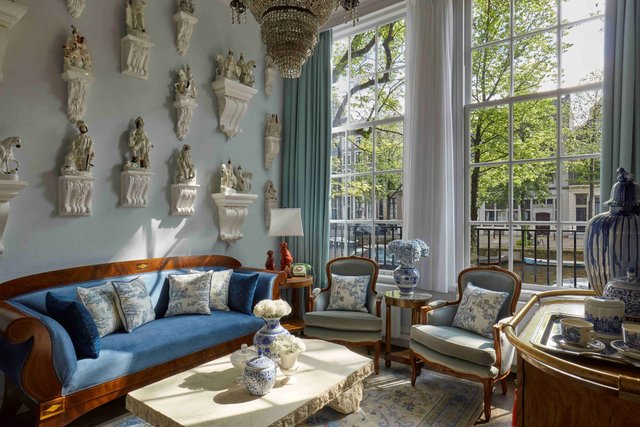 Porcelain Collector's Suite