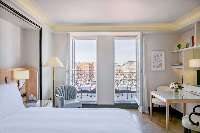 Claridge's Balcony Room